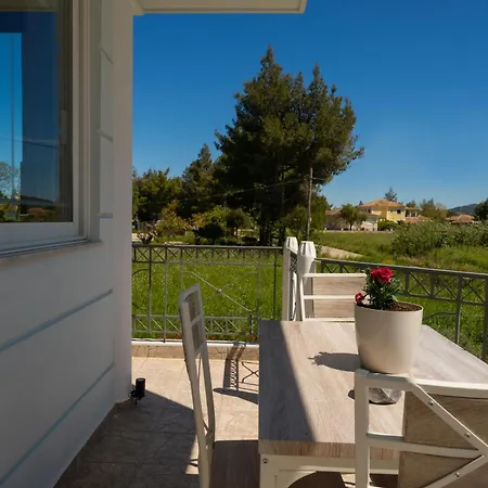 G&k, An Enchanting Secluded Retreat Villa *