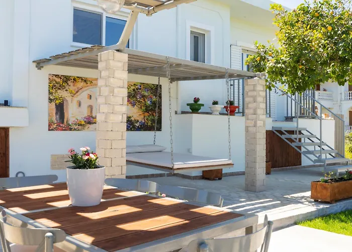 G&k, An Enchanting Secluded Retreat By Mindyourvilla Willa Romírion