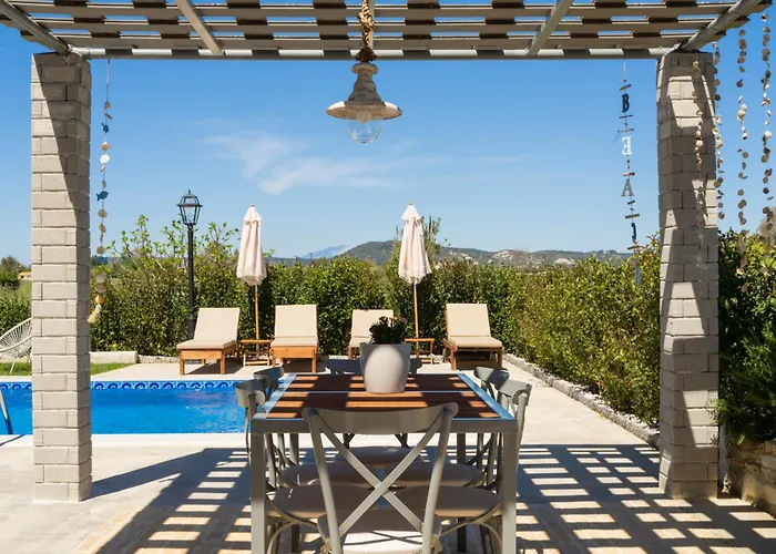 G&k, An Enchanting Secluded Retreat By Mindyourvilla Willa *