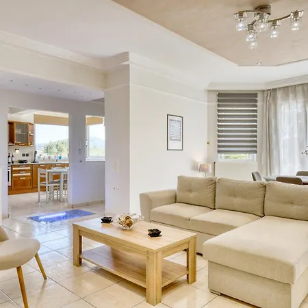 G&k, An Enchanting Secluded Retreat By Mindyourvilla