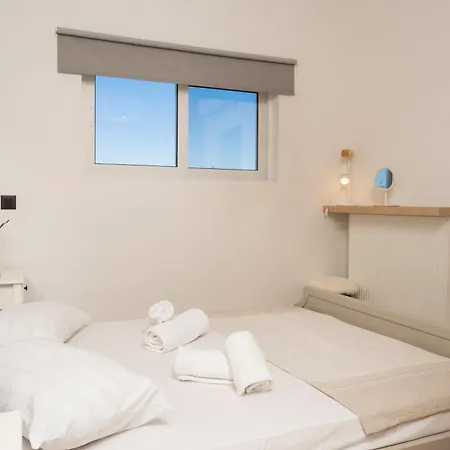 G&k, An Enchanting Secluded Retreat By Mindyourvilla Romírion