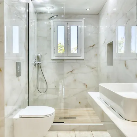 Villa G&k, An Enchanting Secluded Retreat By Mindyourvilla Romíri