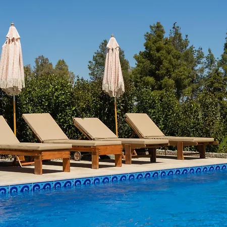 G&k, An Enchanting Secluded Retreat By Mindyourvilla